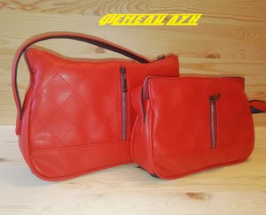 Женская сумка через плечо своими руками. Фемели лук. Красная стеганая сумка из кожи.