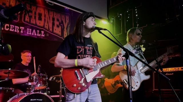 Поцелуй меня. Александр Соколов (МИФЫ) и Группа ФинскийзалиФ