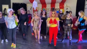 Zumba® Halloween Circus Party | Killer Clowns | Out of the Circus (Halloween edit | Zumba with Just