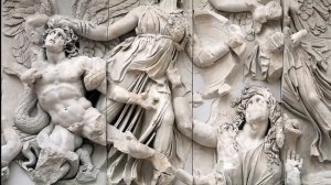 Пергамский алтарь, ок. 200—150 гг. до н. э.