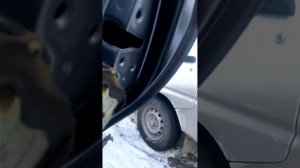 Не открывается задняя дверь мазда 6