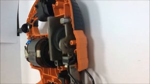 Лобзик изнутри Black +  Decker jigsaw inside