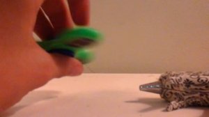 How to fix a cracked fidget spinner