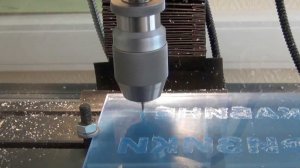 Учебные станки ЧПУ. Учебный пример "Табличка"