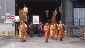 Пасхальный крестный ход в Храме Воскресения Христова в Шереметьево