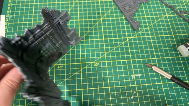 How to build the new 40k Ruins from Command Edition смотреть онлайн
