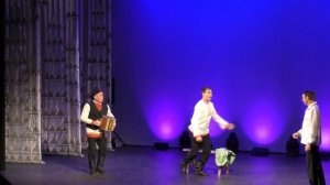 Марийский ТЮЗ -  шуточная марийская плясовая