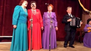 "Качалась лодка"