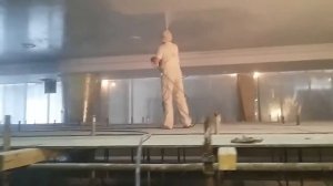 Безвоздушная покраска потолка аппаратом ASPRO-6000®