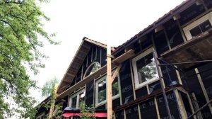 Отделка фасада каркасного дома планкеном из сосны