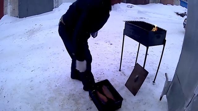 Горбуша горячего копчения#копченаярыба #горбуша #гараж #отдых #зима смотреть онлайн