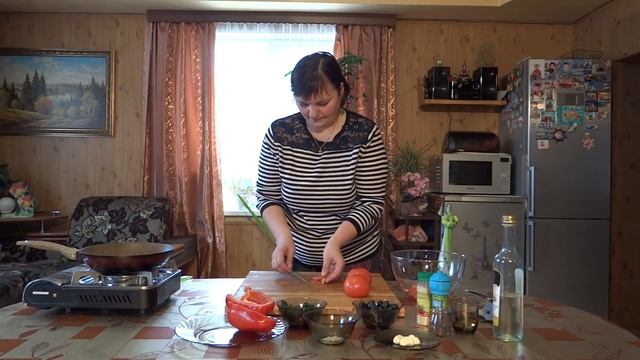 Запеченная скумбрия в духовке, рецепт скумбрии с лимоном и луком смотреть онлайн