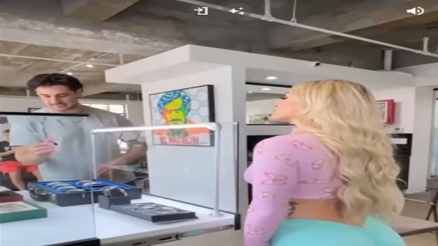 O cabeludinho cientista que CLONA pessoas de verdade ? (Clone Master Brasil) смотреть онлайн