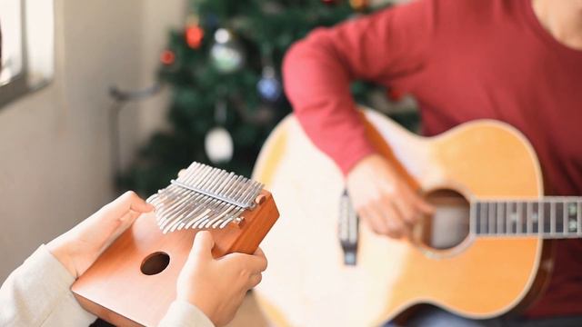 Christmas song medley | kalimba , guitar cover смотреть онлайн