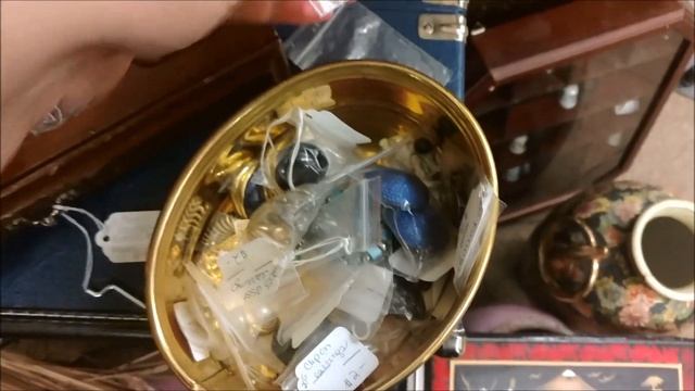 США: МОЖЕТ КУПИТЬ ШУБУ, ПОКА НЕДОРОГО? / ДО КАРАНТИНА /antique store before the quarantine смотреть онлайн