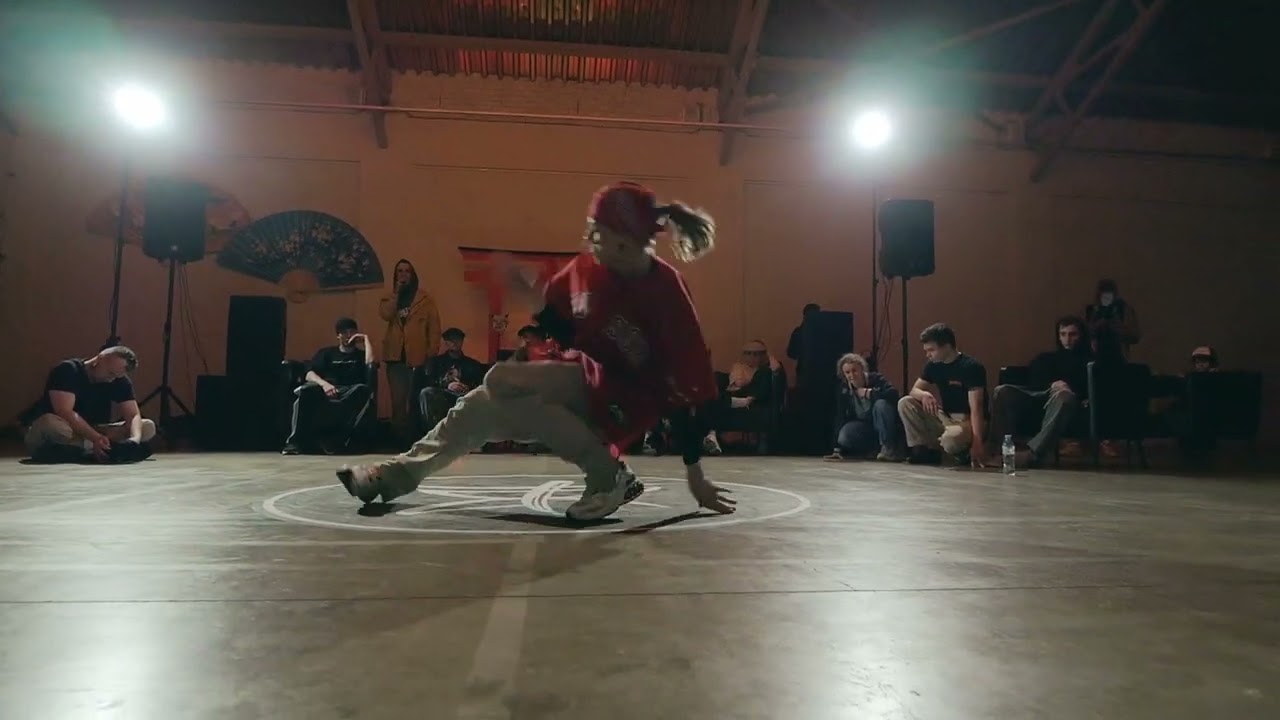 ONNA-BUGEISYA 1x1 ↔ AlinRa vs bgirl ↔ 1'8 ↔ BREAK RAVE CYPHER #breakrave #bmvideo смотреть онлайн