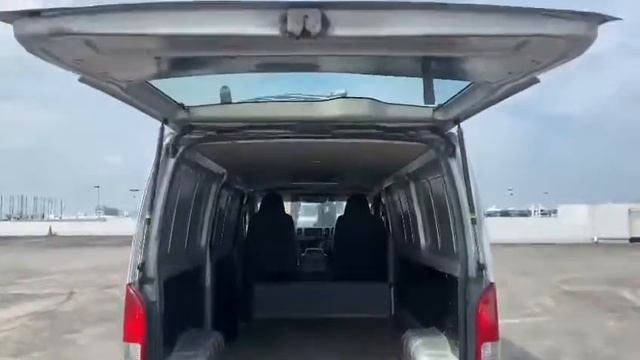 (Sep 2005) Toyota Hiace Auto смотреть онлайн