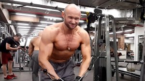 2 лучших упражнения для внутренней части грудных мышц