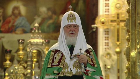 Патриарх Кирилл призвал молиться за добрые отношения между народами России и Украины