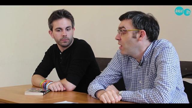72.Не суди о книге по обложке - Идиома английского языка don't judge a book by its cover.mp4