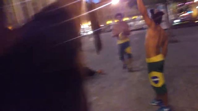 Капуэро в Ницце. Площадь Гарибальди. смотреть онлайн