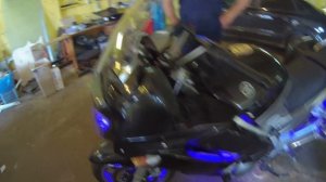Yamaha FJR 1300. Установка  музыки и биксеноновых линз.