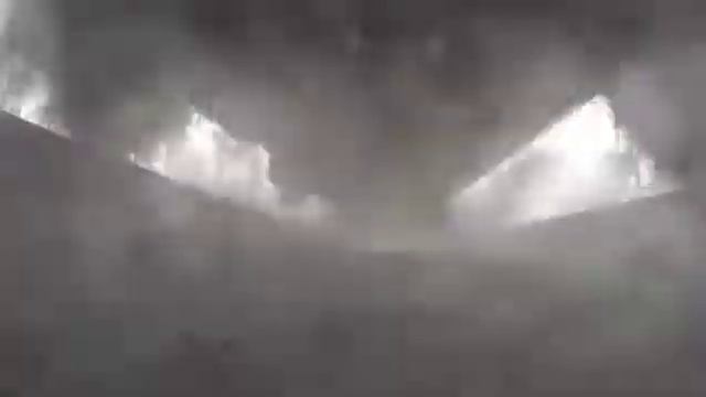 Под поездом !!!! смотреть онлайн