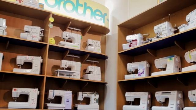 С швейным брендом Lapka шьём мы строчки гладко смотреть онлайн