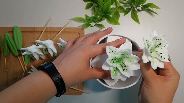 Мыльный букет из лилий