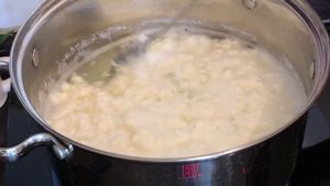 СЫР ДОМАШНИЙ ? САМЫЙ ПРОСТОЙ и ЛЁГКИЙ способ приготовления. Домашний сыр из молока.