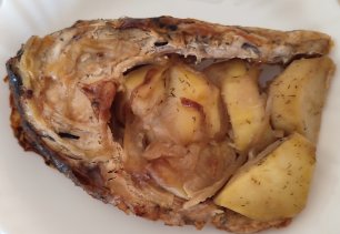 Порционные стейки сазана в духовке с картошкой и луком!👍
