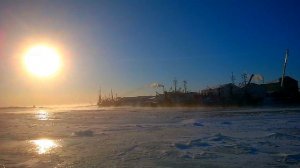 Утро на реке Поронай .Рыбаки ловят навагу. Поронайск