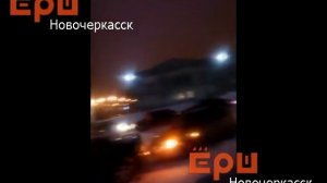 В Новочеркасске из 132 автомобилей выстроили огромную пятиконечную звезду с цифрой 75