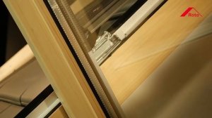 Обслуживание мансардного окна Roto WDF R4  ‒ чистка механизмов, смазка