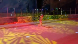 Юлия Ковальчук показала пируэты на льду после пятилетнего перерыва