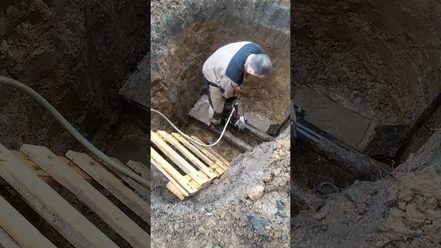 Врезка в водопровод под давлением.