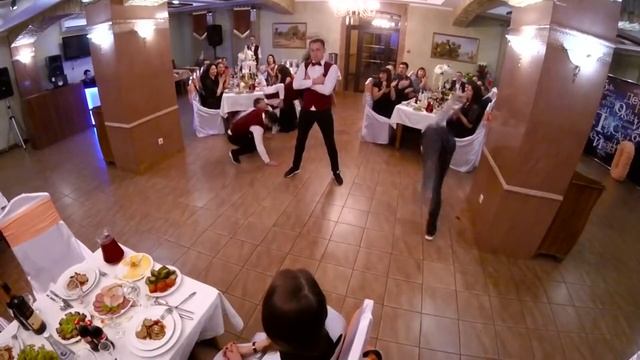 Брейк-шоу "Танцующие официанты". Команда WARRIORS KAZAN