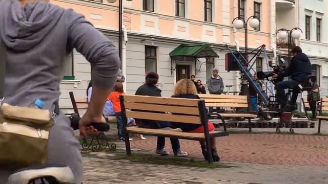 Тем временем на Золотой набережной в Пскове смотреть онлайн