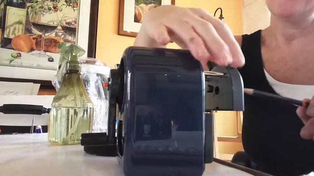 Mitsubishi Uni 2000 pencil sharpener смотреть онлайн