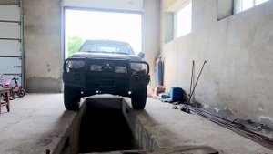 Mitsubishi L200 -  разбираем машину, подготовка к рихтовке и покраске. Часть 1