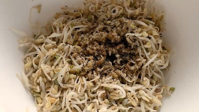 ГОТОВИМСЯ К ЛЕТУ И ХУДЕЕМ ВКУСНО ? Салат из ростков сои / Soy sprout salad