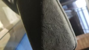 Как закреплено зеркало на пассажирской двери ВАЗ 21074