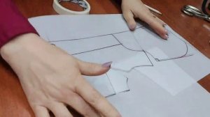 Цельнокроеный рукав и вытачка.