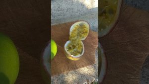 Дегустация полиплоидной гибридной маракуйи (ПГМ) Гринго и Джейджи.