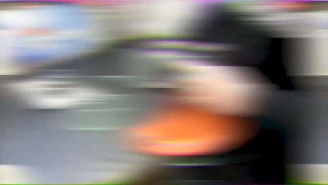 Wymiana żyłki w kosie spalinowej / elektrycznej (głowica STIHL AutoCut C6-2) смотреть онлайн