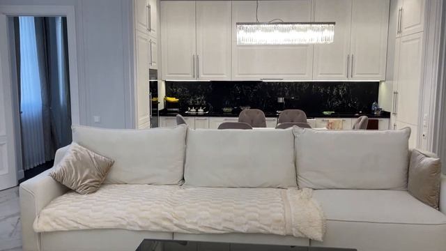 Обзор квартиры ЖК Парковый. Часть первая. Прихожая. Кухня. Зал. Гостевой туалет. смотреть онлайн