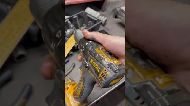 Ауди А6 (Audi A6 III (C6)). Замена масла в вариаторе. #astrohim смотреть онлайн