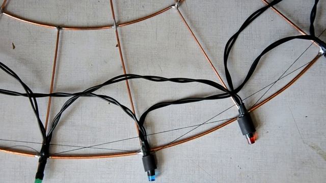 НЛО из китайской гирлянды на солнечной батарее смотреть онлайн