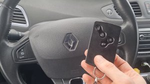 Рено Меган Сценик 3 сделать дубликат чип ключа зажигания в Минске. Renault Megane Scenic 2016 Key