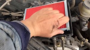 Air filter replacement Honda Civic 6G 1998 sedan
